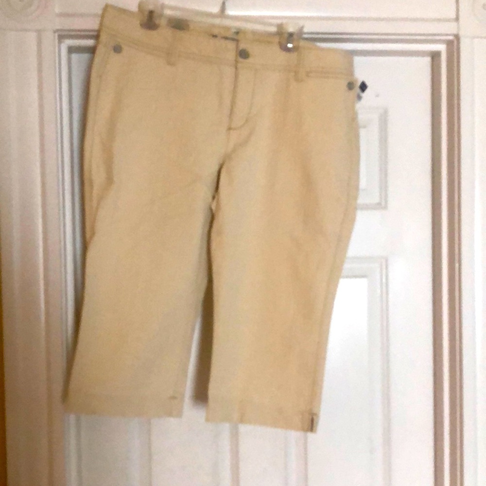 Gap stretch low rise cropped pants